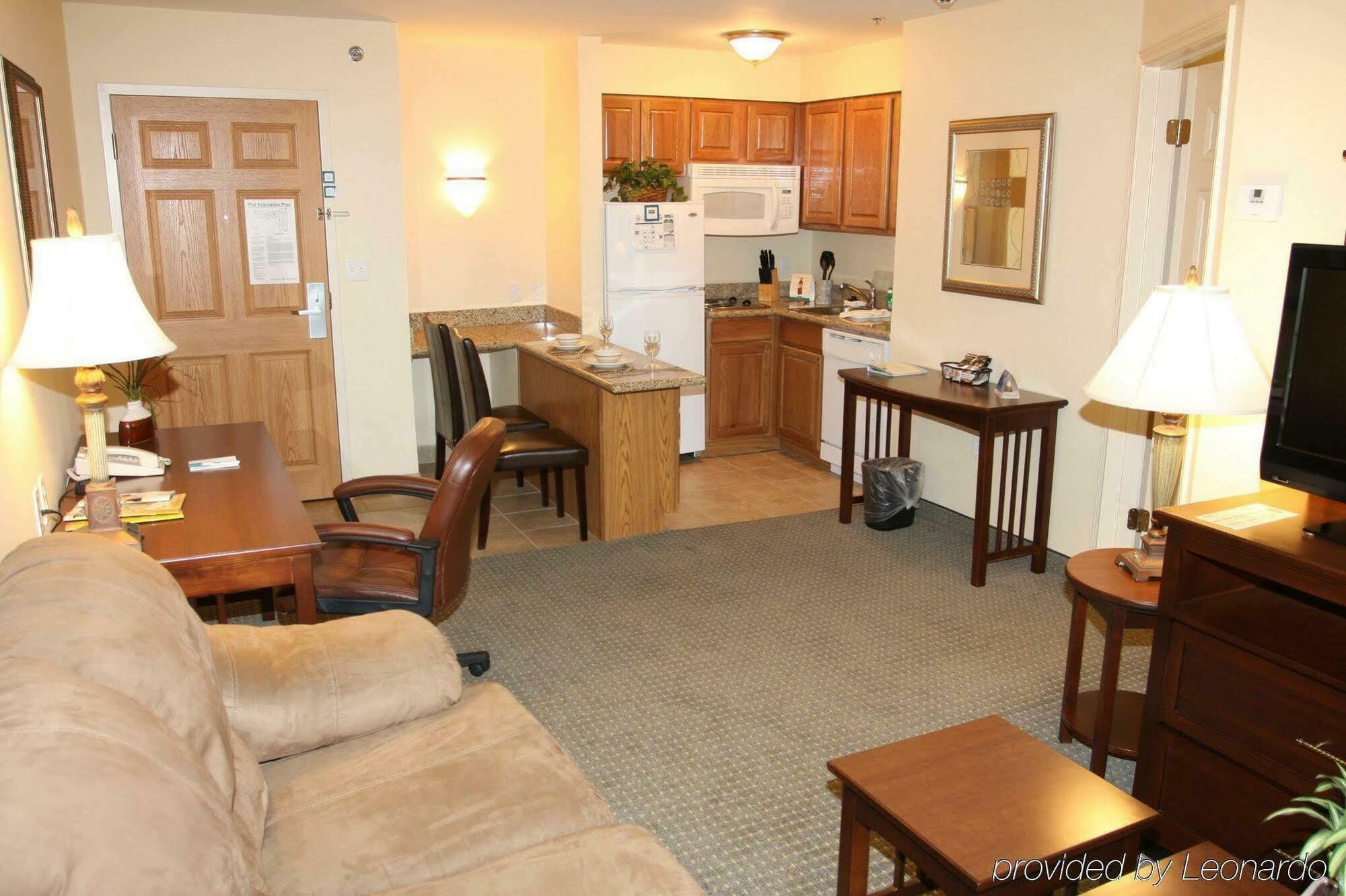 Staybridge Suites Mcallen By Ihg Room photo